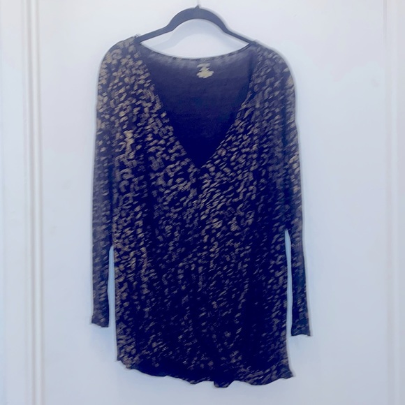 - Jennifer Lopez cheetah print gold dot texture wrap front blouse 14 - Picture 1 of 13